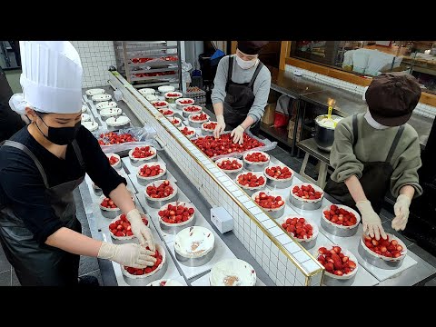 The amount of strawberries is crazy! Amazing Korean Strawberry Cake Collection / 줄서서먹는 딸기케이크 몰아보기