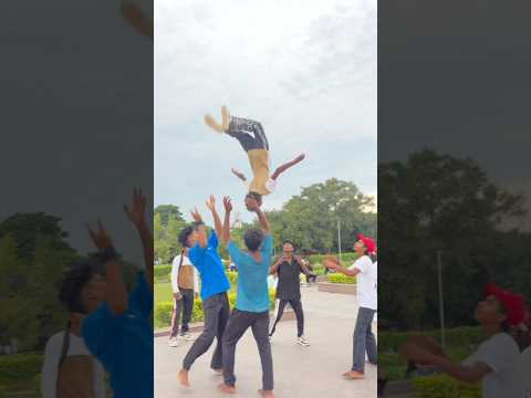 India 🇮🇳 talent ke liye ek like 👍🏽 to banta hai🥹🙏#flip #teambackflip #youtubeshorts #stunt