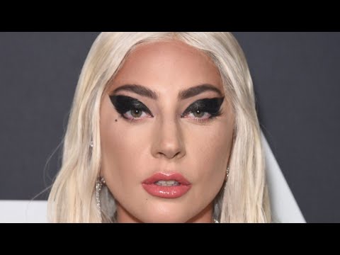 Колку се промени изгледот на Лејди Гага низ годините?