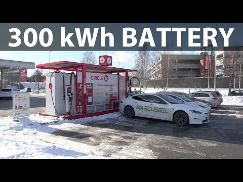 Circle K & Elywhere 300 kWh/300 kW fast charging container