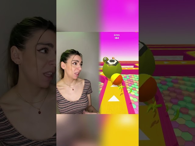 La camarera de la discoteca! Insta: car.delorenzo