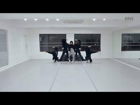 청하(CHUNG HA) -