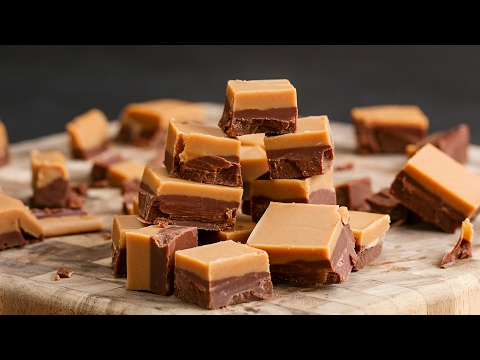 Easy Chocolate Peanut Butter Fudge #VeganFridays