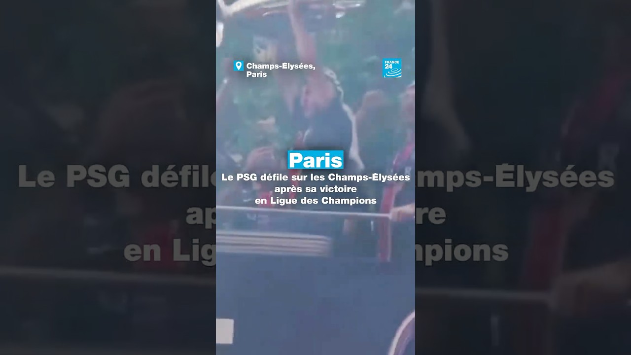 Le PSG remonte les Champs-Élysées pour fêter sa victoire en Ligue des Champions • FRANCE 24