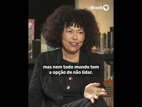 Escritora Luciany Aparecida comenta a abordagem de temas difíceis em sua escrita