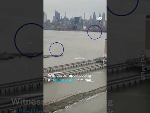 Videos show Helicopter crashing into New York's Hudson River, killing all 6 people on board