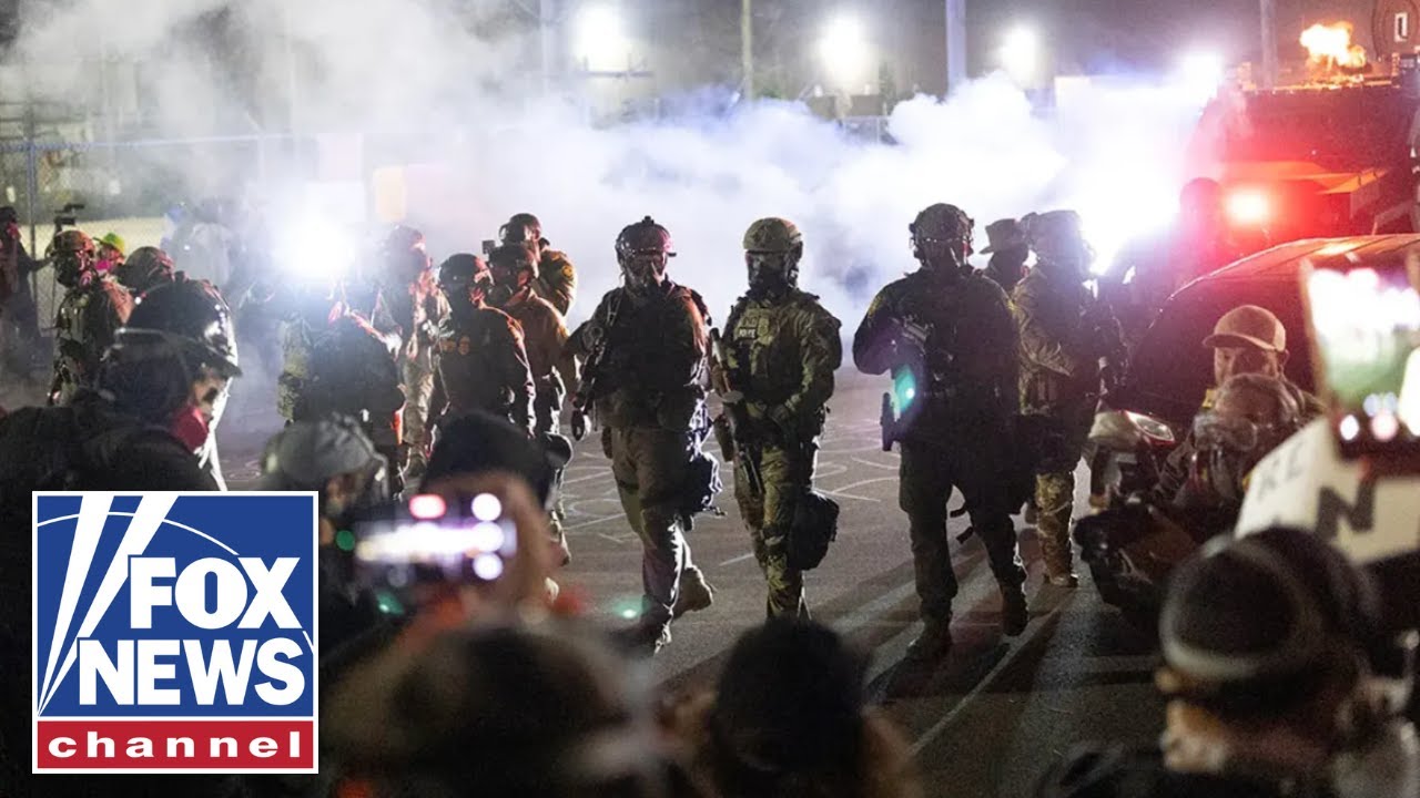 JUST IN: Audio reveals Chicago police ordered not to help ICE officers under attack