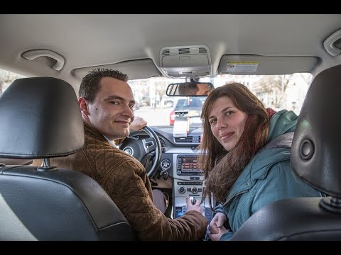 Eine Schicht im Taxi: Nadine Rau fährt bei Benjamin Heffner mit