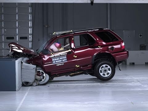 Video Crash Test ISUZU RODEO 1997 - 2004