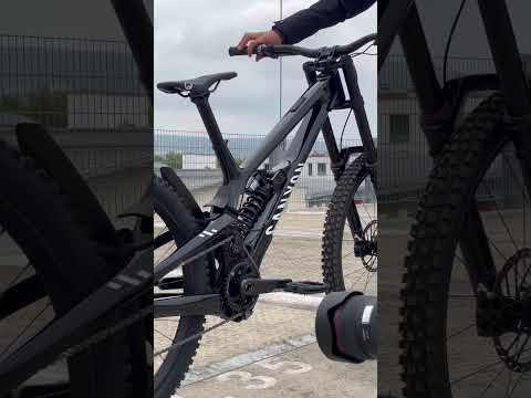 Name a better looking downhill bike… 🧐(Spoiler: there aren’t any 😉) MyCanyon #CanyonCFR #SenderCFR Name a better looking downhill bike… 🧐(Spoiler: there aren’t any 😉) MyCanyon #CanyonCFR #SenderCFR