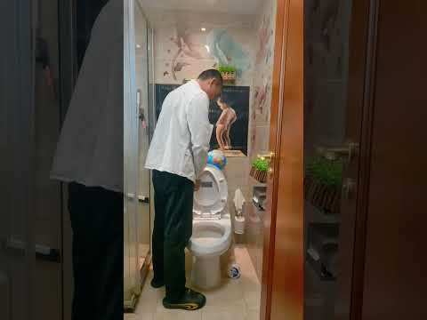 New Year, New Beginnings: Solve Office Men’s Restroom Seat Mess—No Toilet Seat Lifter Needed!