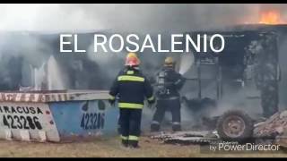 El fuego destruyó un colectivo en la zona de San Cayetano