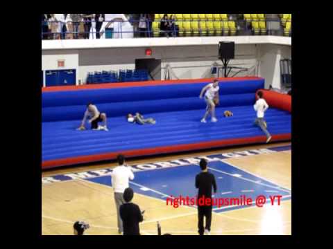 Dream Team- SHINee Minho hurts his elbow during race 1206009