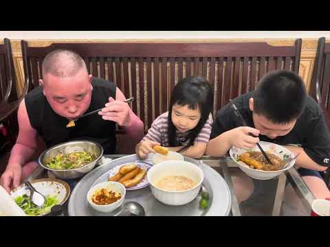 Thử thách ăn sáng quanh nhà tập 7