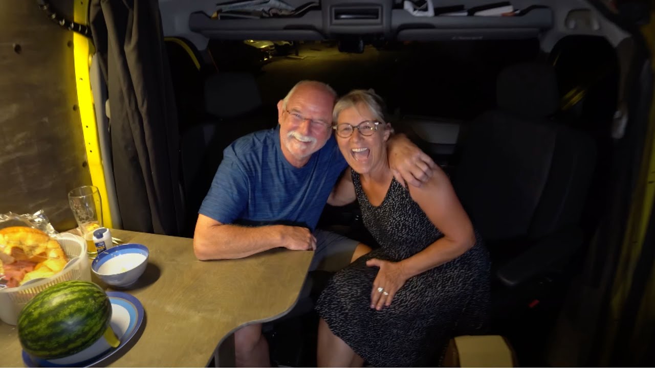 😍 Selbstausbau mit Herz – So haben Thomas & Elke ihr Wohnmobil zur Traum-Oase gemacht!