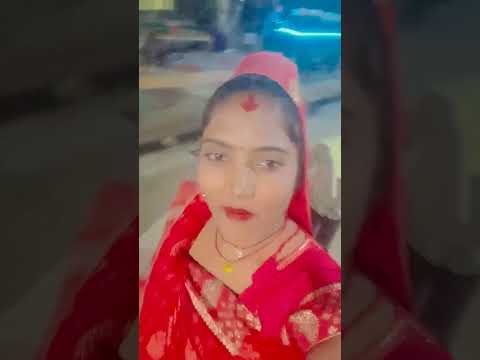 छोड़ के हम अपनों को सपनों में क्यों जाएं सपनों का क्या है जो अपने ना हो पाए 😀