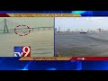 Boat capsize off Mumbai coast, narrow escape for 15