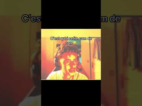 Dans un volcan encore 😞Twitch : Heikiro #camera #twitch #clips #drole #bug