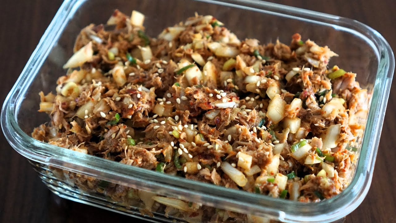 참치캔 있다면 꼭 해봐야할 요리! 다이어트 걱정 없는 만능양념 참치무침 레시피
