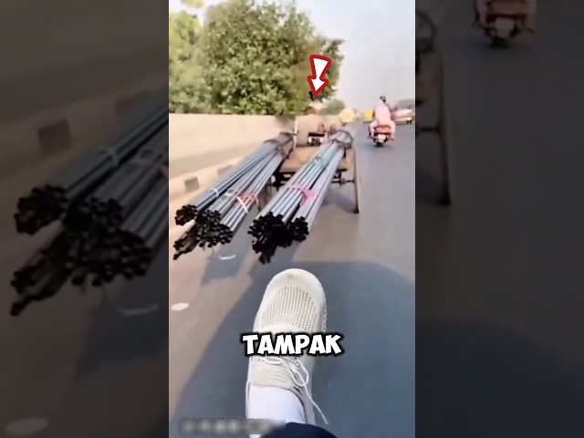 Tanpa Banyak Bicara, Pengendara Motor Ini Lakukan Hal Tak Terduga di Tanjakan ⁉️🥰#shorts