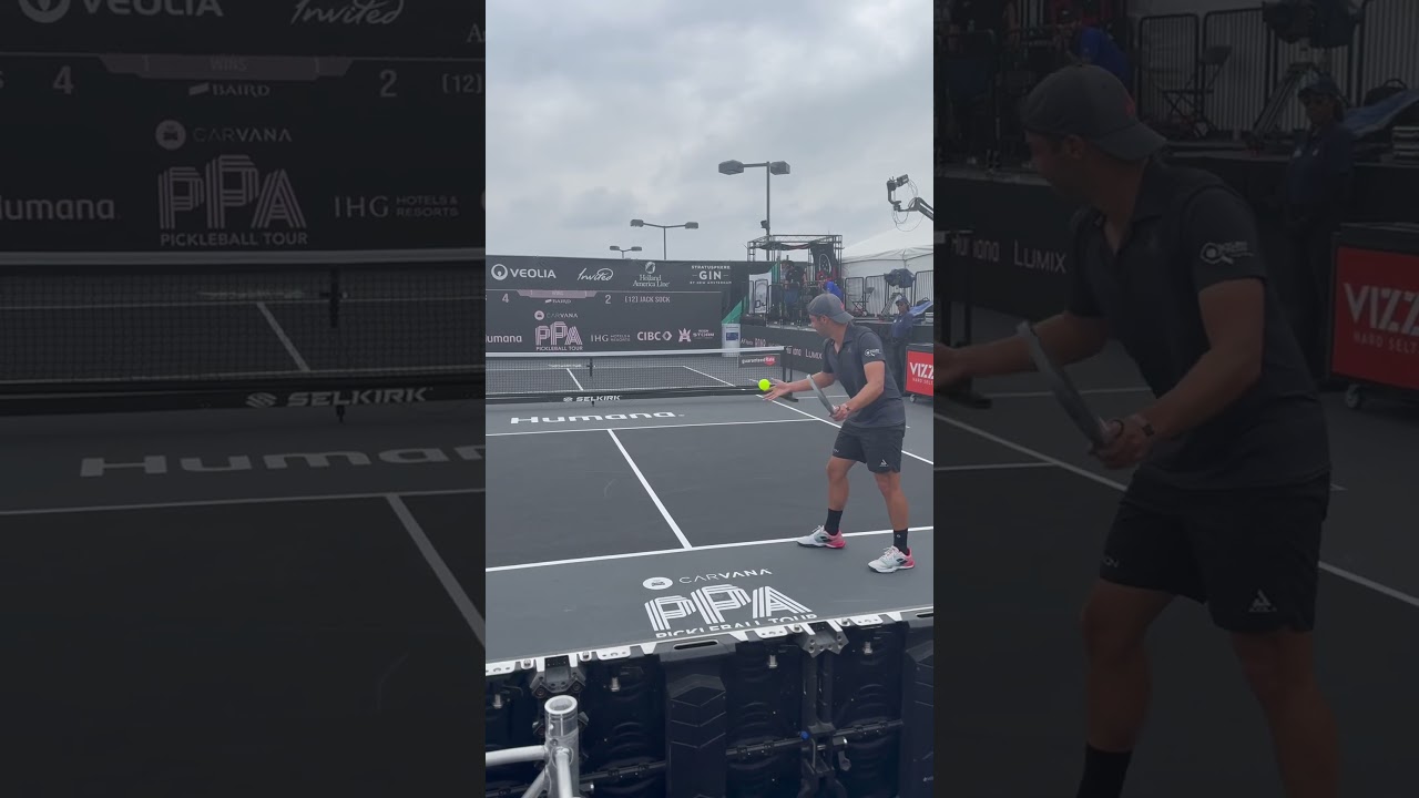 Only Ben Johns would hit a leftie serve mid semi-final match🤣