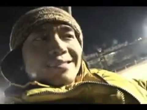 Shinhwa Eric Mun Singing Cutely ^_^