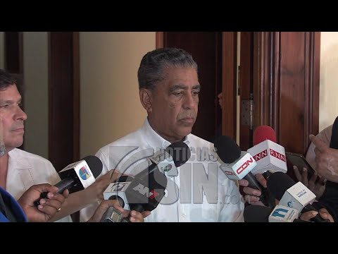 Adriano Espaillat pide a la embajada estadounidense "que tumben la alerta"