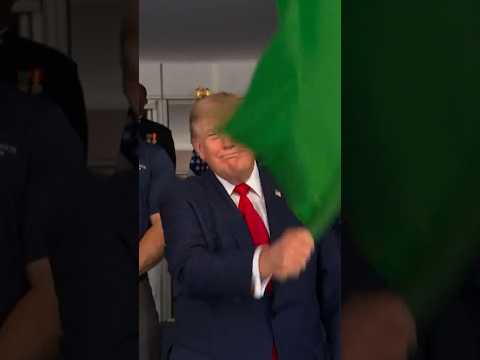 Trump waves green flag to officially start D.C. Grand Prix race