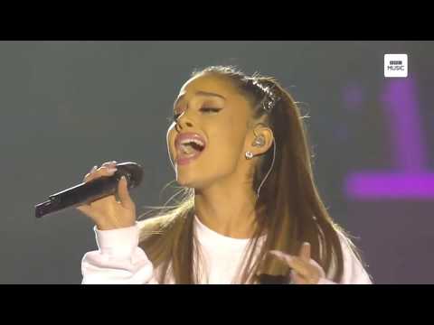 Ariana Grande | Somewhere Over the Rainbow (Live at One Love Manchester)