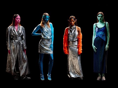 Maisie Wilen Fall-Winter 2022 Collection | A Holographic Experience
Powered by Yahoo