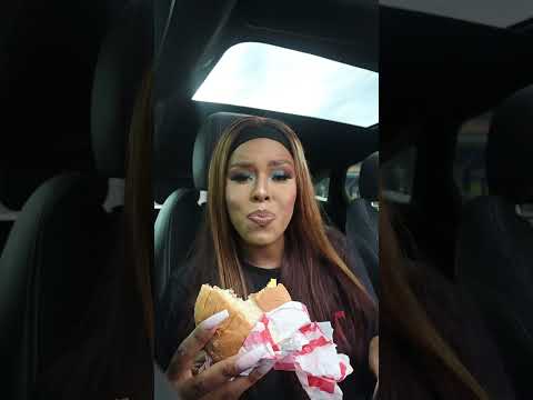 A little food review of the KFC Ghost Pepper burger! #miniMukbang #KFCMukbang #shorts #KFC
