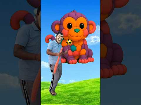 The mascot vibrato assistant placed on the football field is popular, co-produced, creative