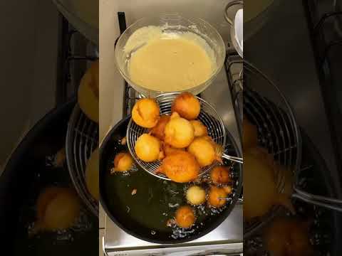 Bolinho de chuva daquele jeito especial 😋 #shorts