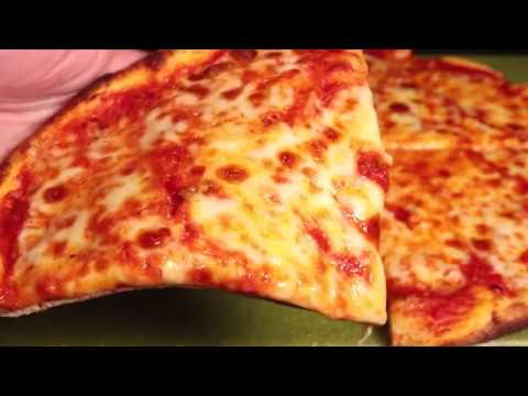 Making New York-style pizza at home