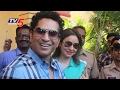 BMC Elections 2017 : Sachin Tendulkar Casts his Vote in Mumbai