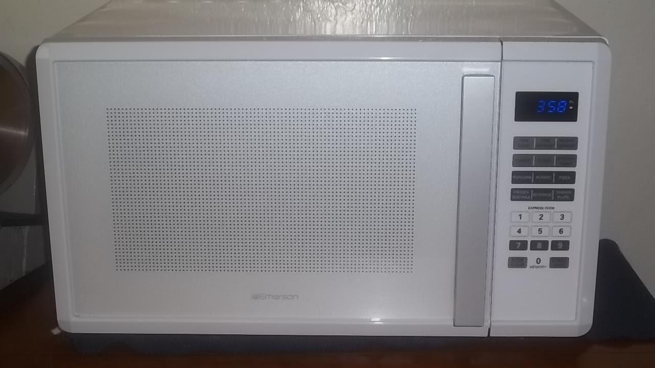 Microwave Oven Review-Emerson Model MW1188W 1000 Watt Microwave Oven