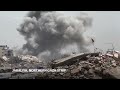 People flee Jabaliya in northern Gaza Strip as Israeli strikes pound area  - 01:30 min - News - Video