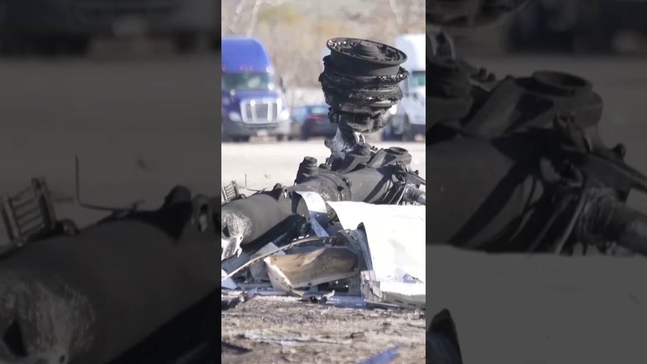 Kentucky plane crash death toll rises to 12, officials survey site | REUTERS