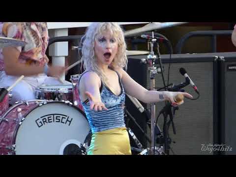 11/17 Paramore - Idle Worship + No Friend feat. Aaron Weiss @ Parahoy 3 (Show #2) 4/08/18 Deep