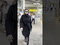 Parineeti Chopra एयरपोर्ट पर हुईं स्पॉट, फैंस संग खिंचवाई तस्वीरें  - 00:58 min - News - Video