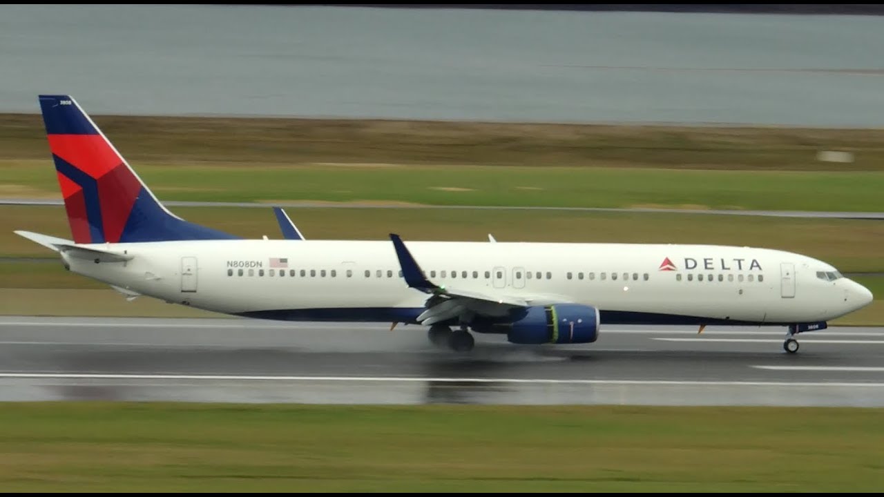 *RARE* FIRST EVER Delta Airlines Boeing 737-900ER [N808DN] Landing In ...