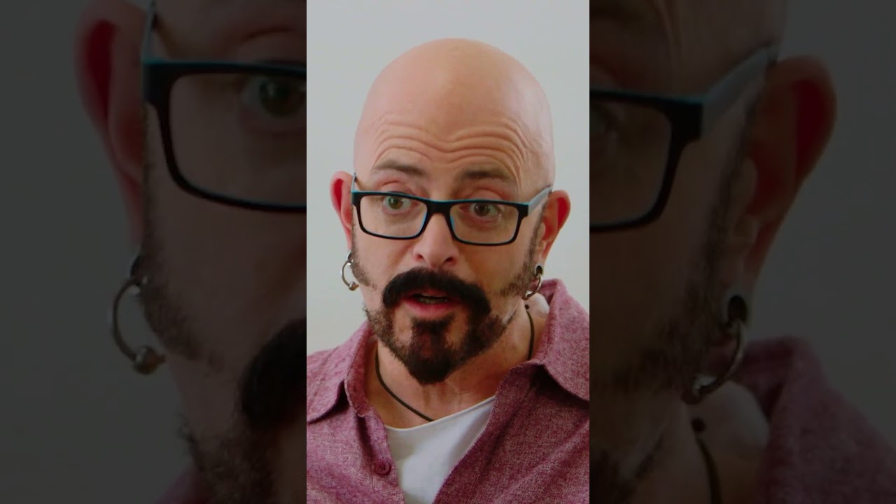 Jackson Distracts a Feisty Cat! | My Cat From Hell | Animal Planet