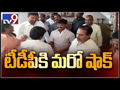 Ex-TDP MLA Veera Siva Reddy joins YSRCP; Secretly extended support to Jagan party in polls Ex-TDP MLA Veera Siva Reddy joins YSRCP; Secretly extended support to Jagan party in polls