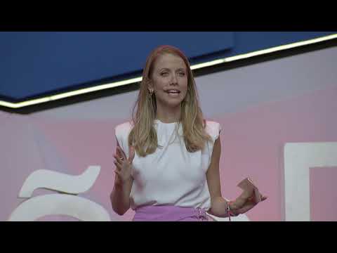 Menos emoção e mais razão | Gabriela Prioli | TEDxSaoPaulo