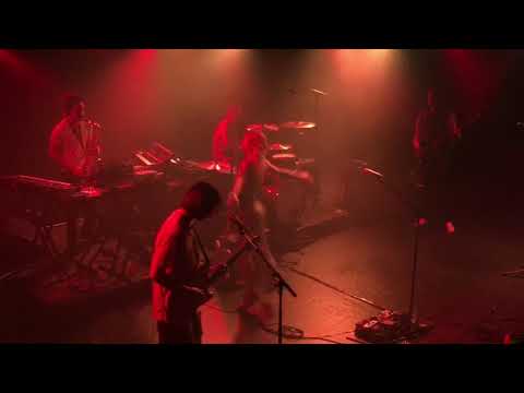 Pumarosa - Priestess - Live at the Tolhuistuin