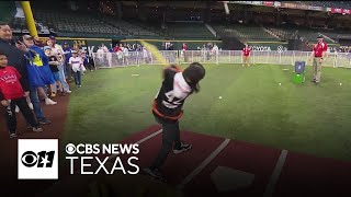 Thousands of fans celebrate at Texas Rangers Fan Fest