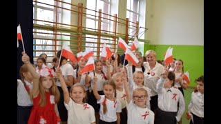 Apel został przygotowany przez uczniów i nauczycieli Szkoły Podstawowej nr 2 im. M. Kopernika w Łapa