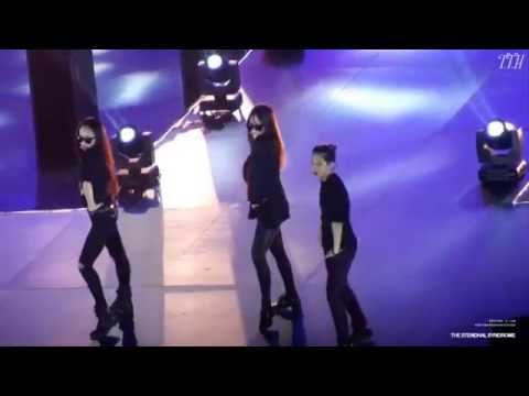 141116 - f(x) Red Light rehearsal Krystal focus