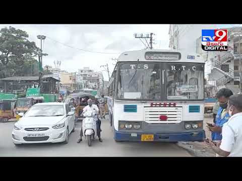 Hyderabad: RTC Bus driver suffers heart attack, yet controls Bus saving passengers!