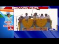 Victory rally of Sindhu begins in Vijayawada